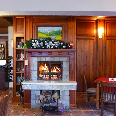 Family Lazur بانسكو