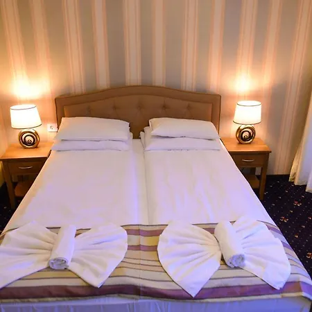 Family Lazur Hotel 3*