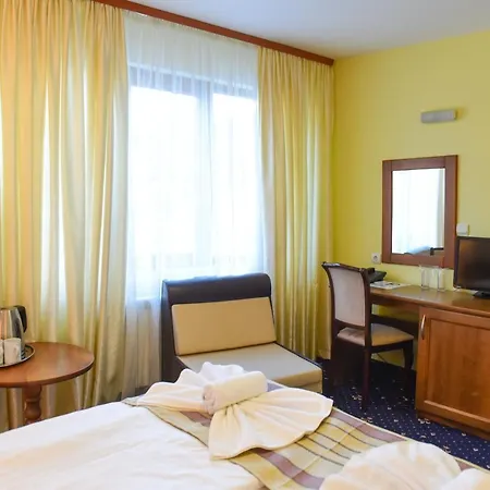 Hotel Family Lazur 3*