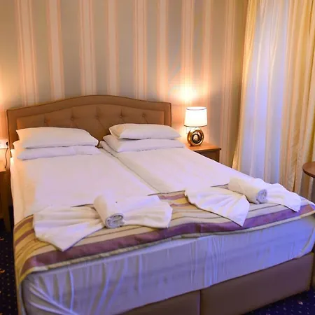 Family Lazur Hotel 3*